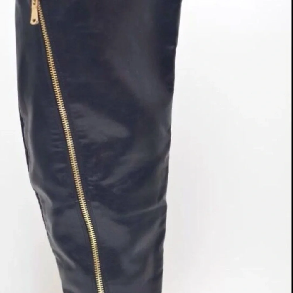 Woman’s New Report Gale Thigh High Zipper Black Bo